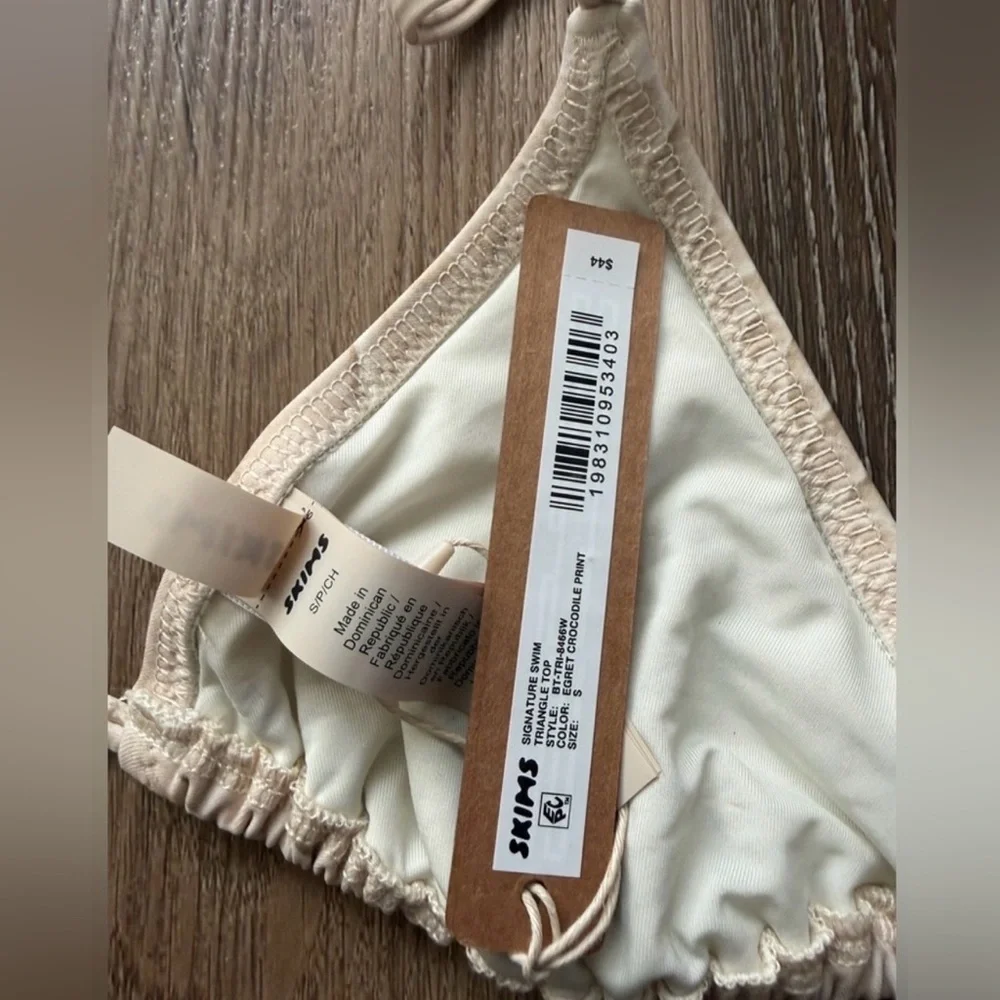 SKIMS Beige Textured Triangle Bikini Top - Picture 3 of 4